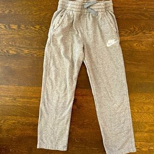 Nike Boys Youth XL Gray Sweatpants